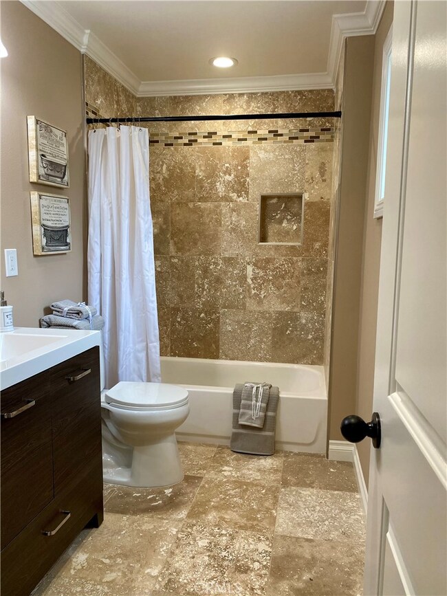 5832 Whitewood Ave, Lakewood, CA 90712 - photo 6