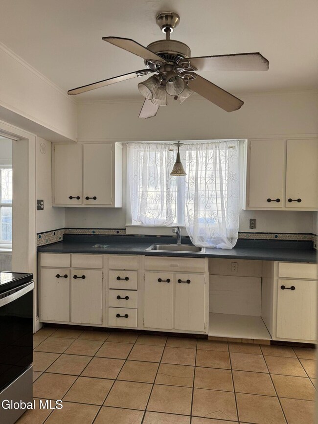 105 Clermont St unit 1, Albany, NY 12203 - photo 5