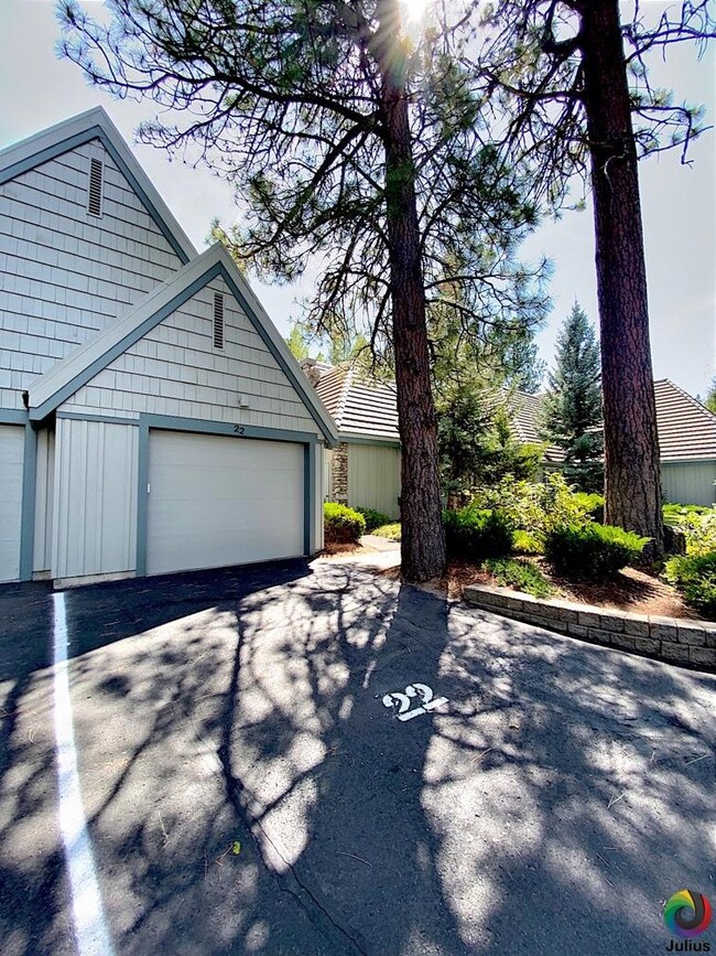 57026 Peppermill Ct unit 22-B, Sunriver, OR 97707 - photo 2