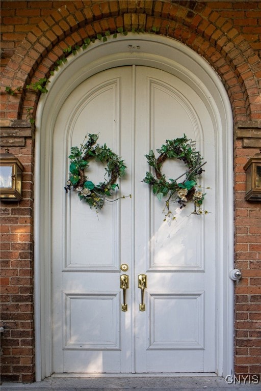 Gorgeous architectural details throughout.