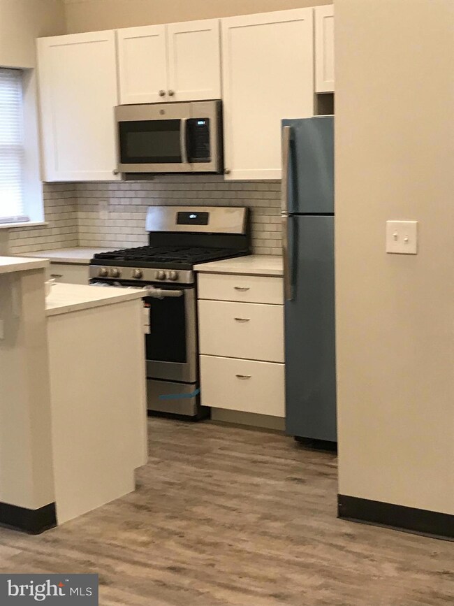 6127 Macbeth Dr unit 2, Baltimore, MD 21239 - photo 3