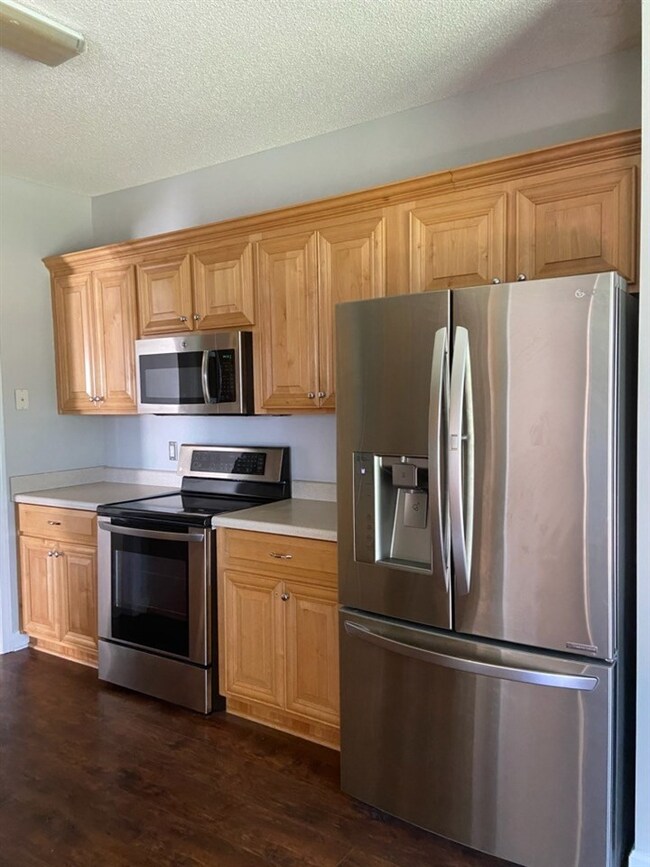 105 Witherspoon Ct, Warner Robins, GA 31088 - photo 2