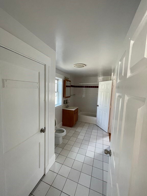 25 Lowe St unit 2F, Quincy, MA 02169 - photo 4