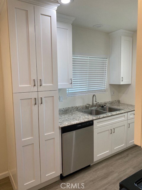 321 W 8th St, Upland, CA 91786 - photo 7