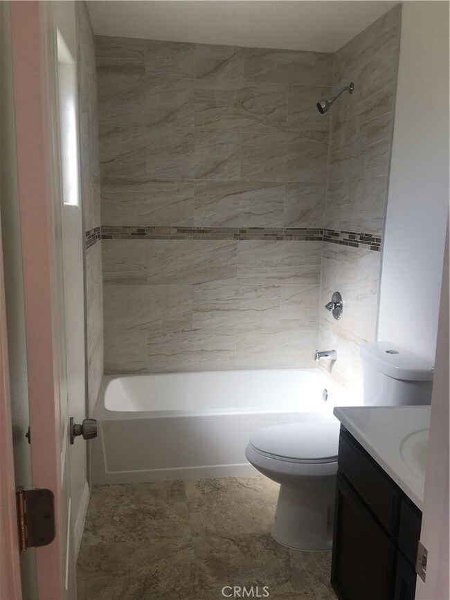 828 W Maple St, Compton, CA 90220 - photo 5