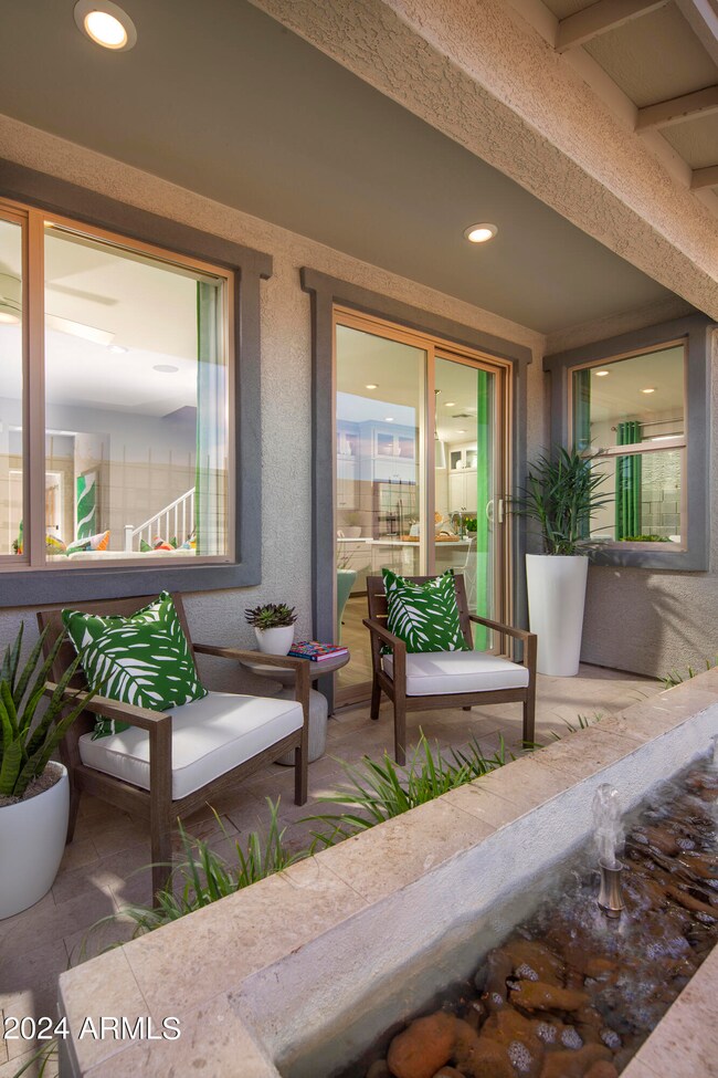 2122-10-PL2X_Patio_Element-Eastmark_NewH