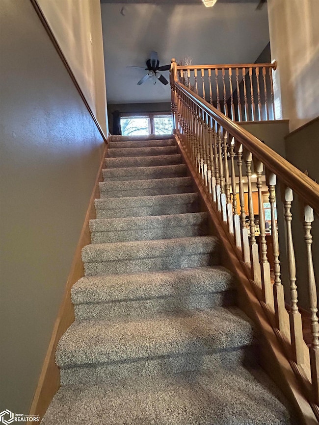 609 S Cedar Ave, Graettinger, IA 51342 - photo 6