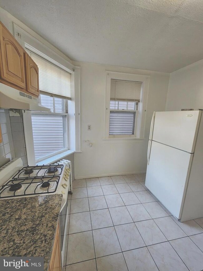 328 N 12th St unit 1, Newark, NJ 07107 - photo 5