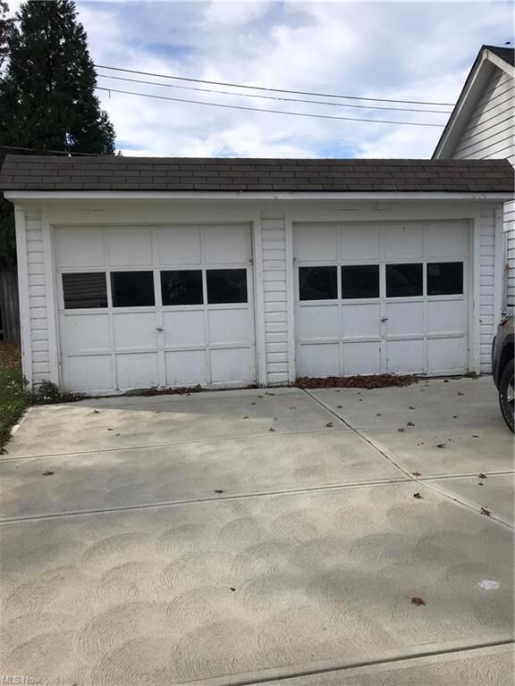 New cement driveway!