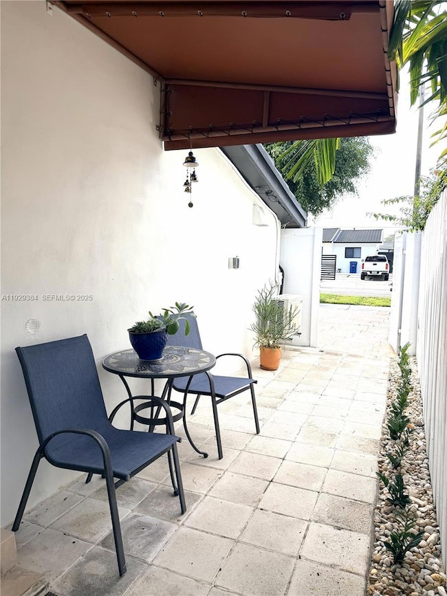 1625 SW 101st Ave unit Eff, Miami, FL 33165 - photo 4