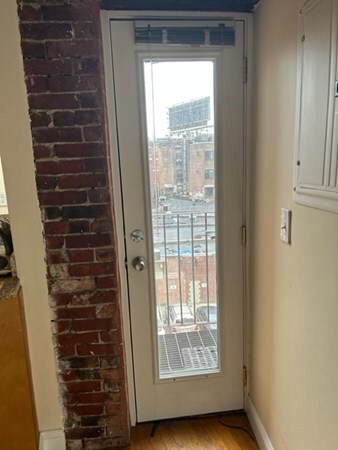 59 Endicott St unit 4, Boston, MA 02113 - photo 7