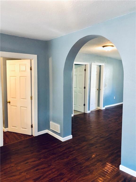 608 E 24th St, Des Moines, IA 50317 - photo 4