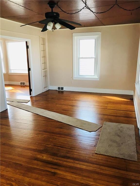 316 W Johnston St, Allentown, PA 18103 - photo 6