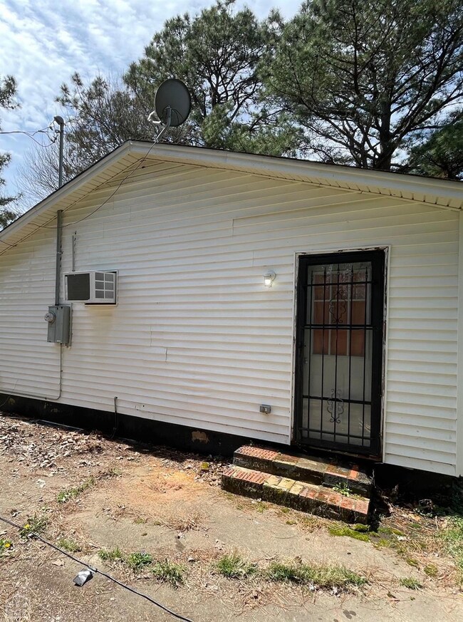 1302 Mabrey Ln, Jonesboro, AR 72401 - photo 2