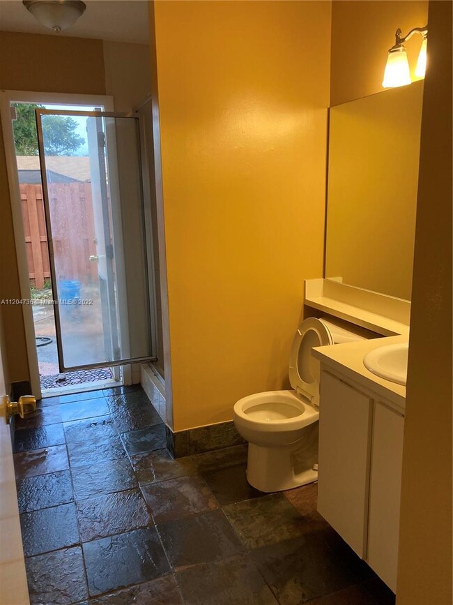 1051 Summit Place Cir unit D, West Palm Beach, FL 33415 - photo 7