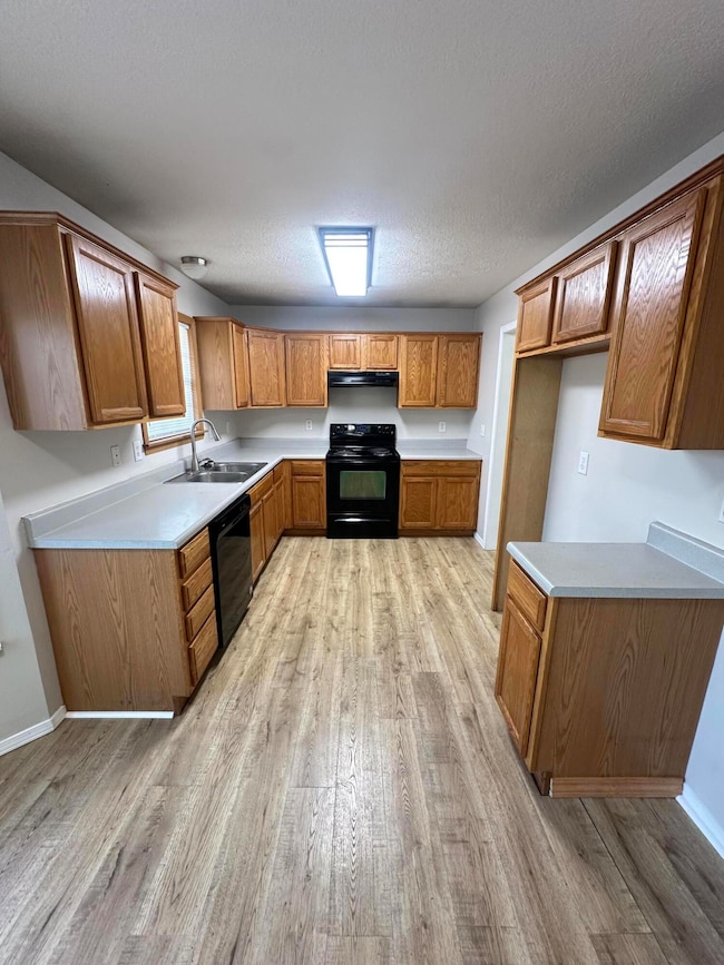 630 N Cottonwood Ave, Republic, MO 65738 - photo 6