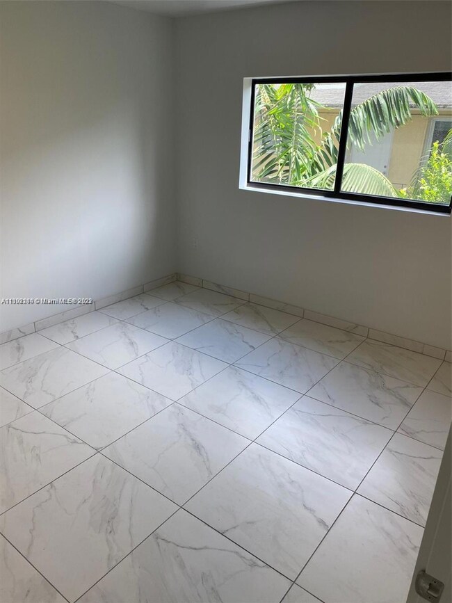 836 SW 2nd St unit 206, Miami, FL 33130 - photo 4