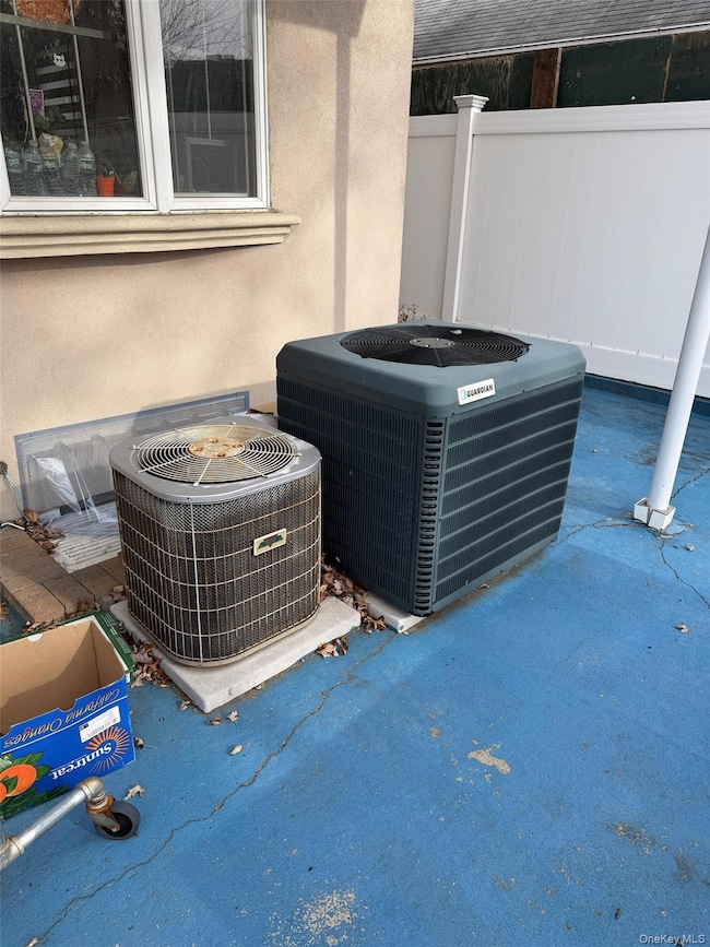 175-28 Underhill Ave, Flushing, NY 11365 - photo 3