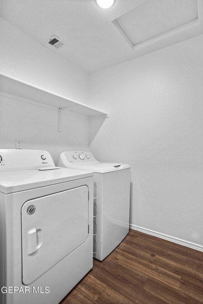 14208 Narciso Dr, Horizon City, TX 79928 - photo 3