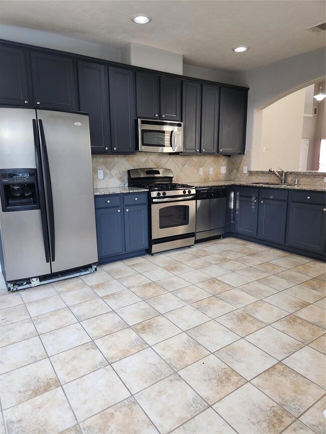 6519 Wilshire Fern, Houston, TX 77040 - photo 3