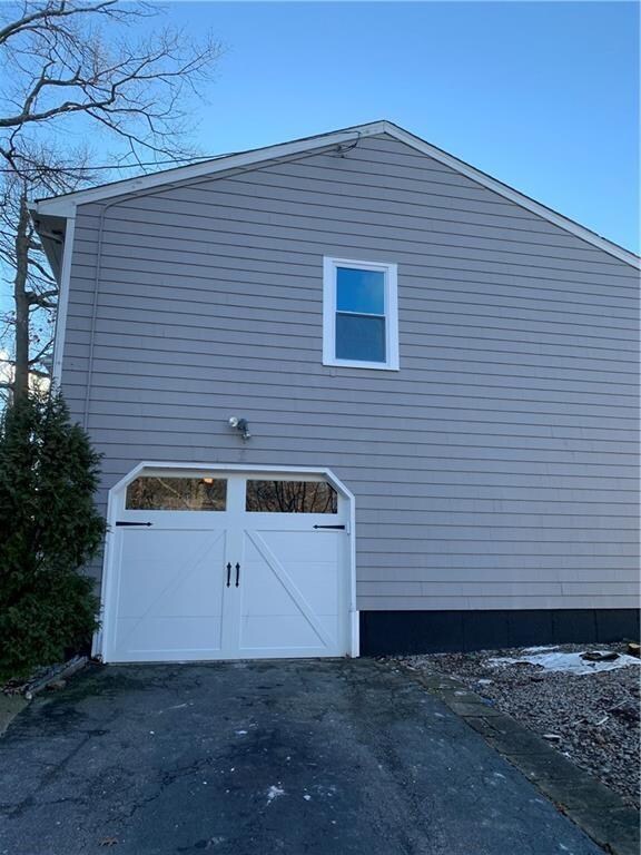 2 Garden Hills Ct, Cranston, RI 02920 - photo 7
