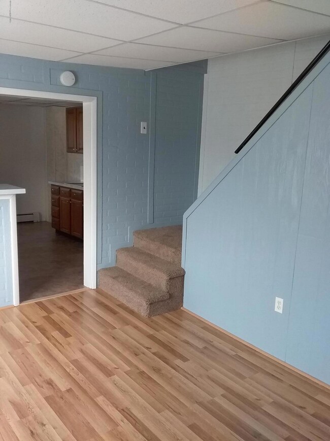 19 W Ridge St, Coaldale, PA 18218 - photo 3