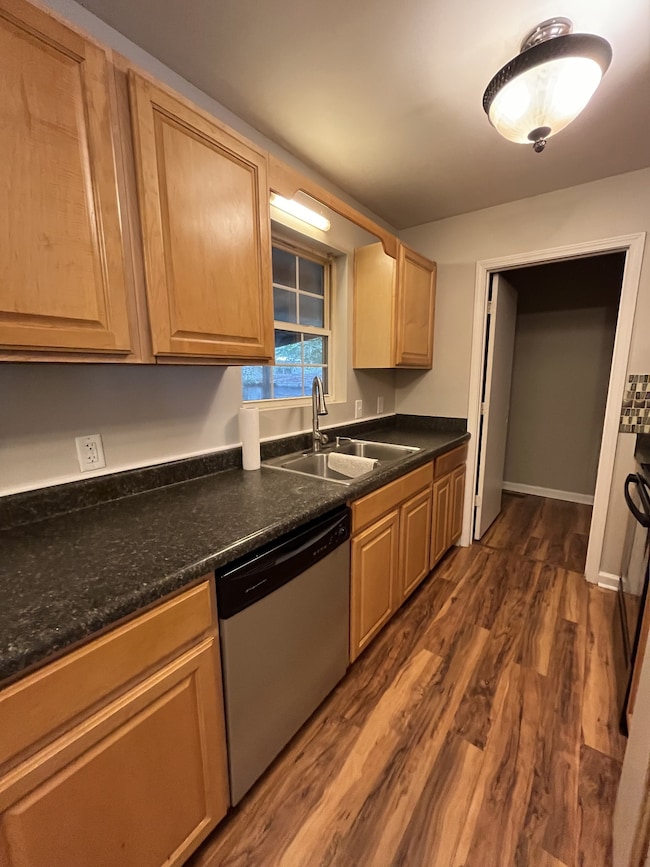 510 Carney St, Shelbyville, TN 37160 - photo 6