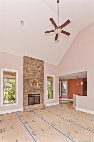 39 Tallwood Rd unit 11, Leicester, NC 28748 - photo 4