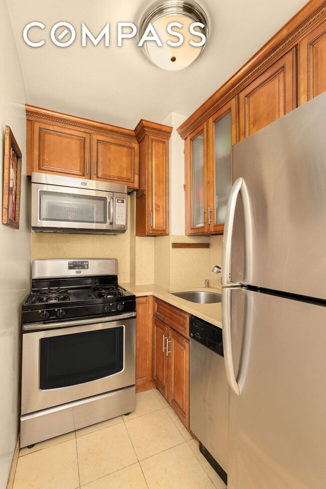 200 E 36th St unit 2-C, New York, NY 10016 - photo 5