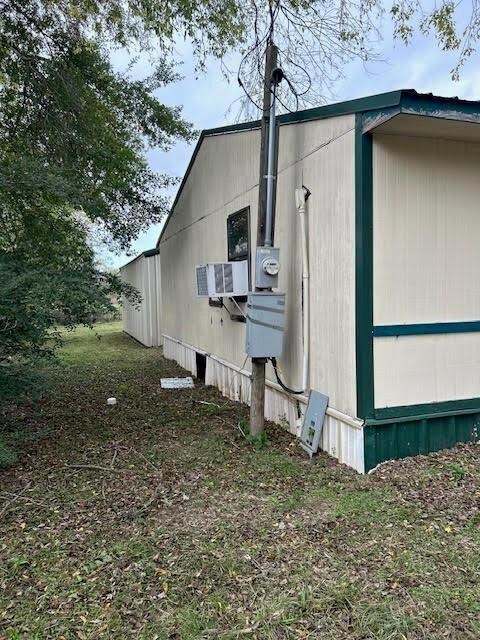 View of side of home