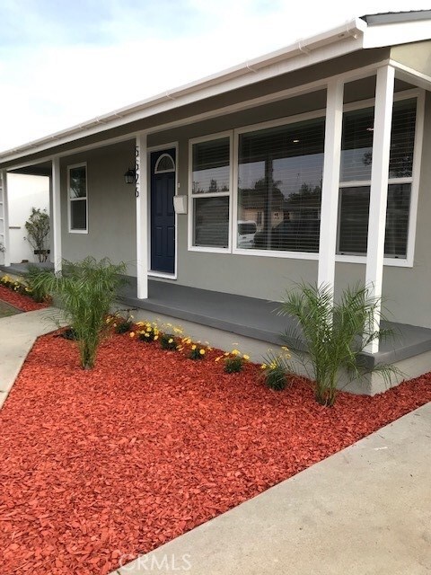 5526 Manzanar Ave, Pico Rivera, CA 90660 - photo 2