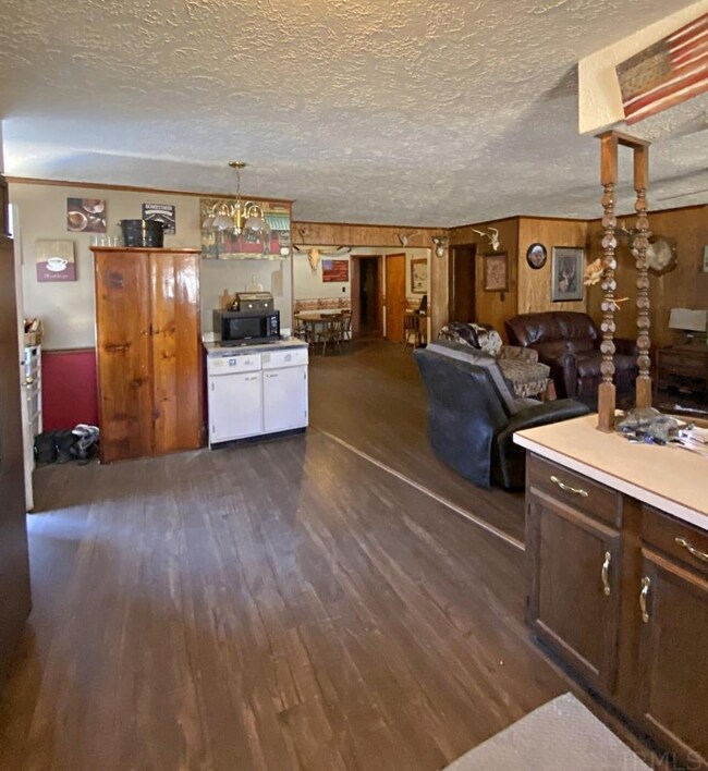 631 E Highway 57, Elnora, IN 47529 - photo 5