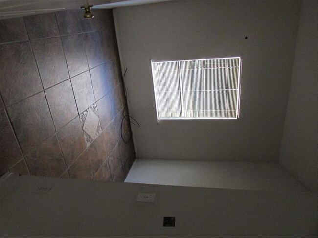 14448 Desierto Bello Ave, El Paso, TX 79928 - photo 5