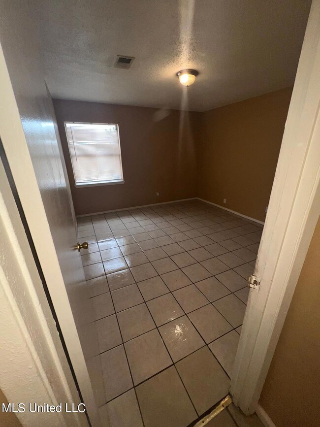 1015 Park Row Ave unit 11, Long Beach, MS 39560 - photo 7