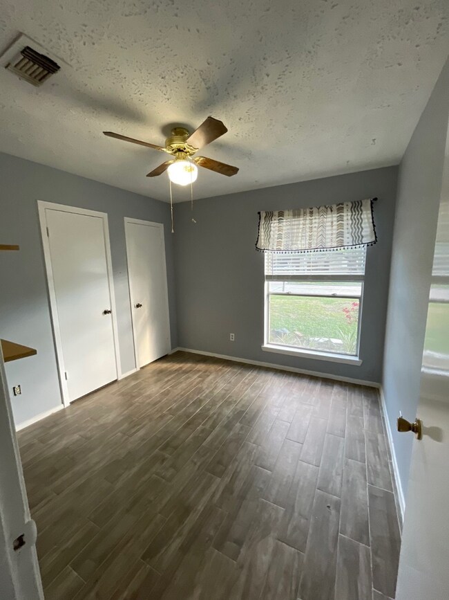 16734 Maplemont Dr, Houston, TX 77095 - photo 6