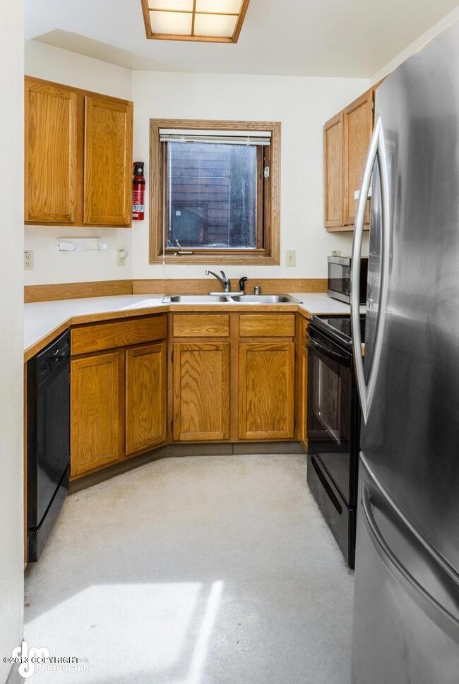 9720 Vanguard Drive 20-large-011-Kitchen