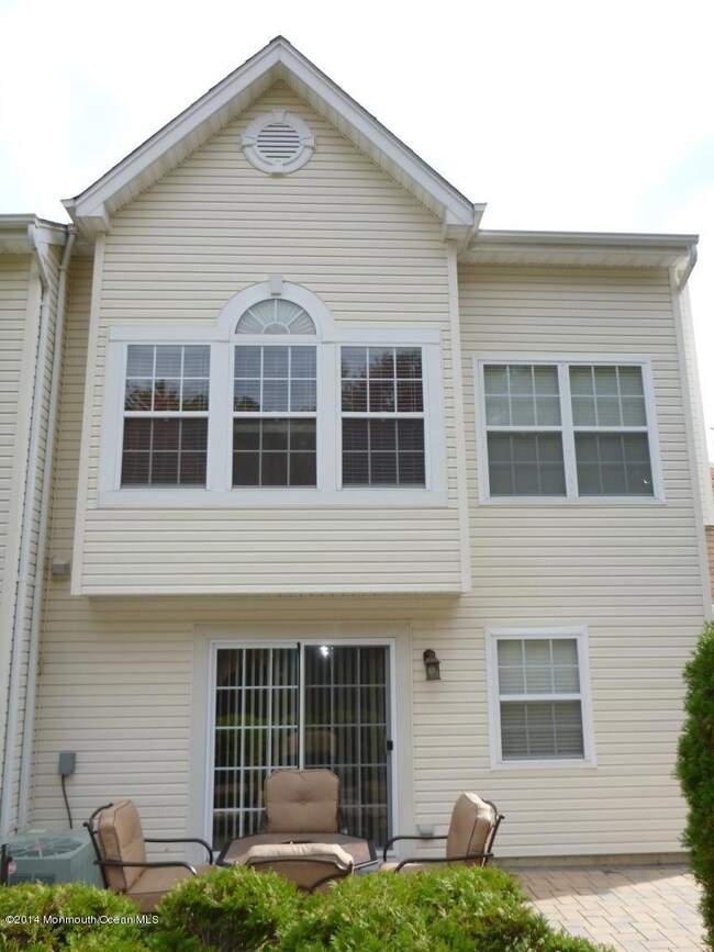 39 Phoenix Ct, Tinton Falls, NJ 07712 - photo 5