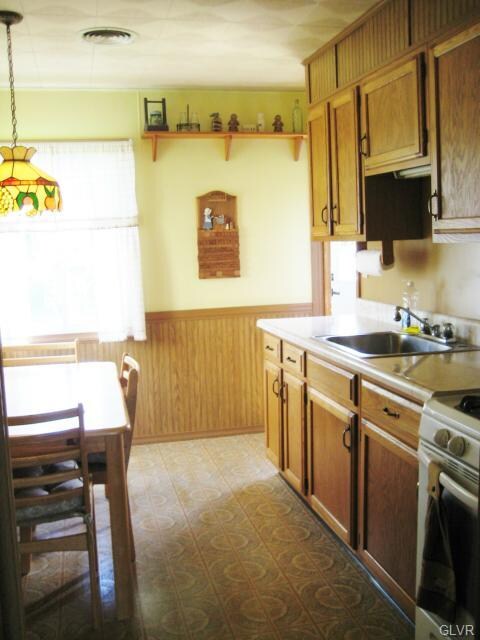 2518 West Blvd, Bethlehem, PA 18017 - photo 5