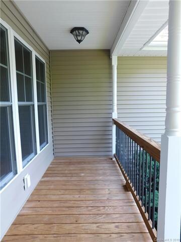 85 Doe Run Rd, Hendersonville, NC 28792 - photo 2