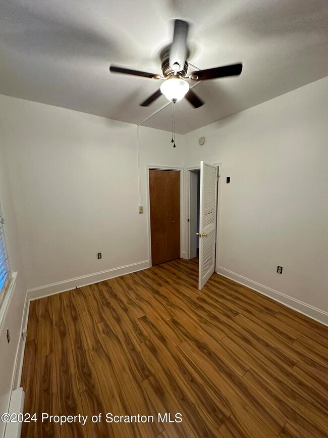 1422 Penn Ave unit Rear, Scranton, PA 18509 - photo 6