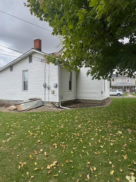 702 W Franklin St unit 702 1/2, Kenton, OH 43326 - photo 2