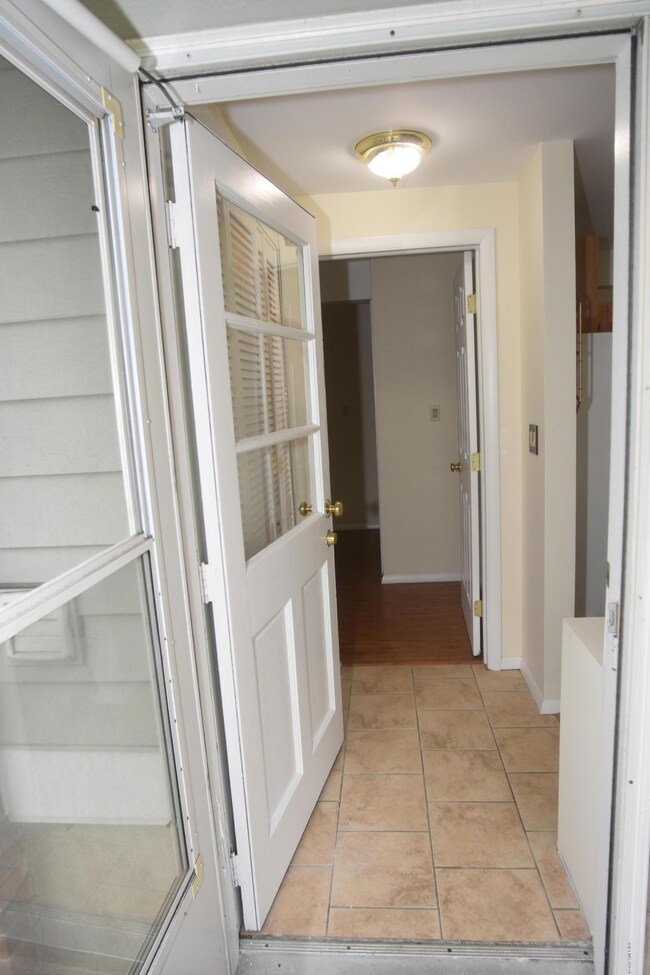 49 Moshier St, Greenwich, CT 06831 - photo 4