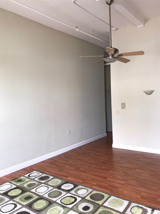 Emerson Mills unit 218, Pembroke, NH 03275 - photo 3