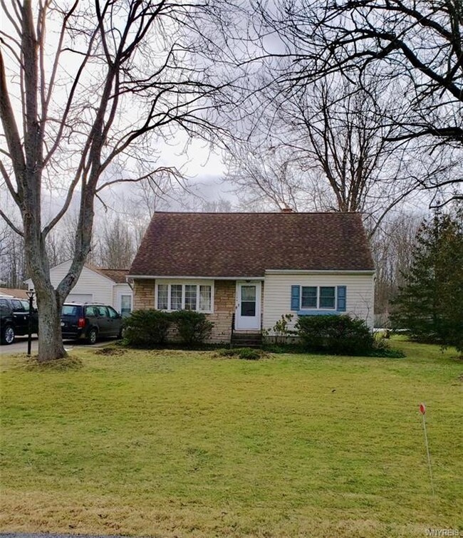 2794 Stenzel Ave, North Tonawanda, NY 14120 - photo 2