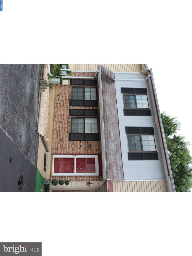 4 Bavarian Ln, Wilmington, DE 19810 - photo 2