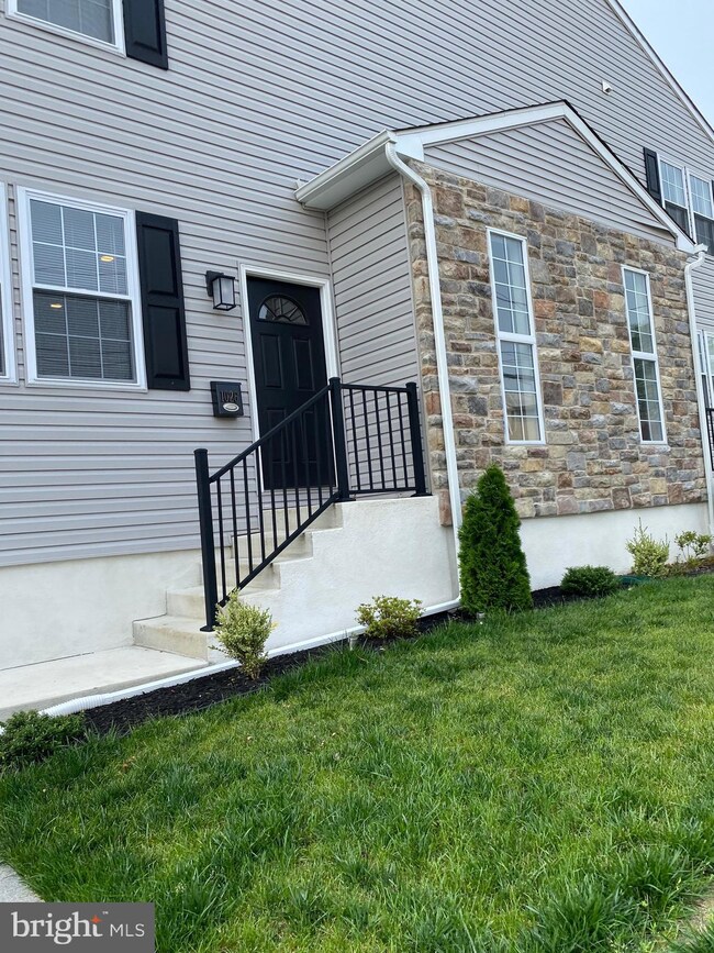 1026 Andrews Ave, Collingdale, PA 19023 - photo 2