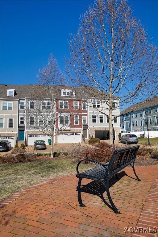 View of surrounding community