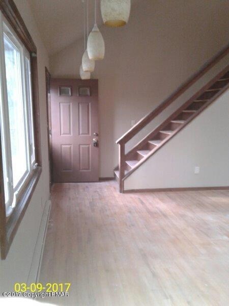 3463 Crestwood Dr, East Stroudsburg, PA 18301 - photo 7