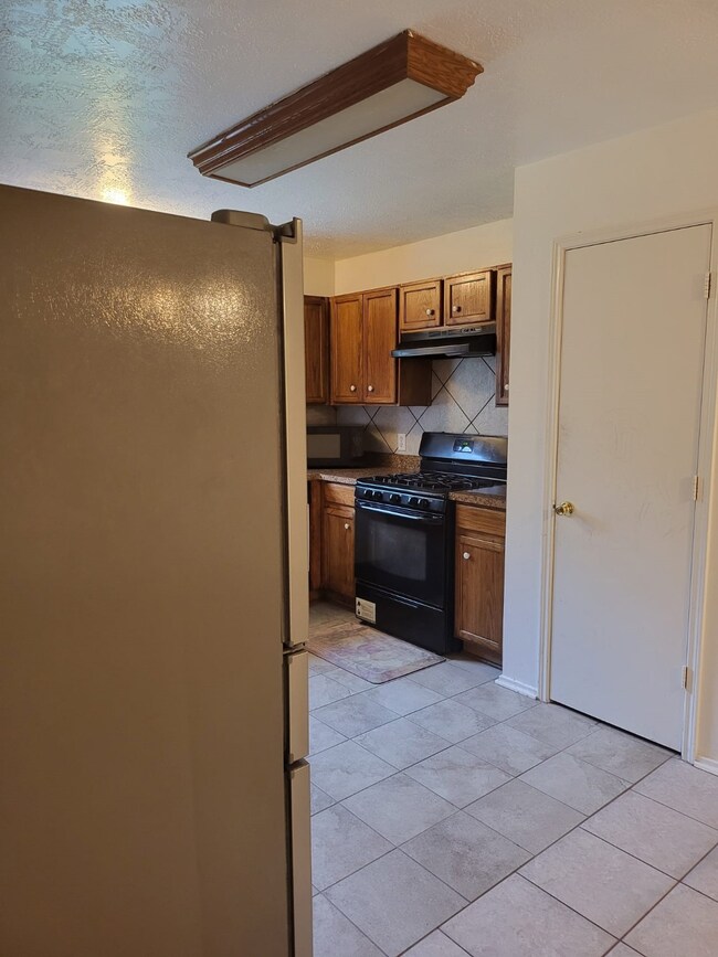 6436 Duckett Park Dr, Houston, TX 77086 - photo 4