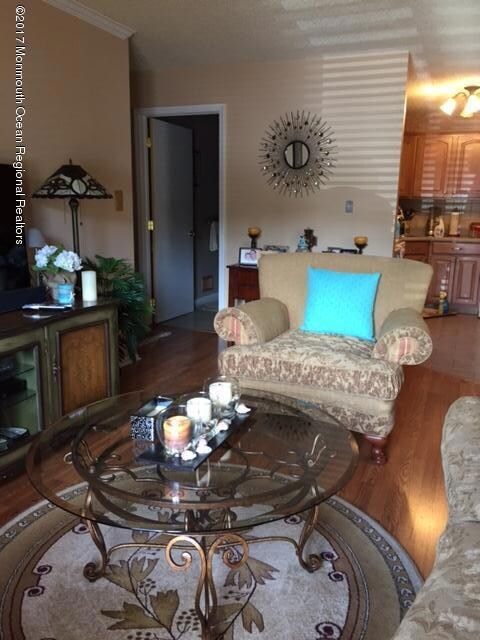 8 Canterbury Ct unit 2008, Piscataway, NJ 08854 - photo 4